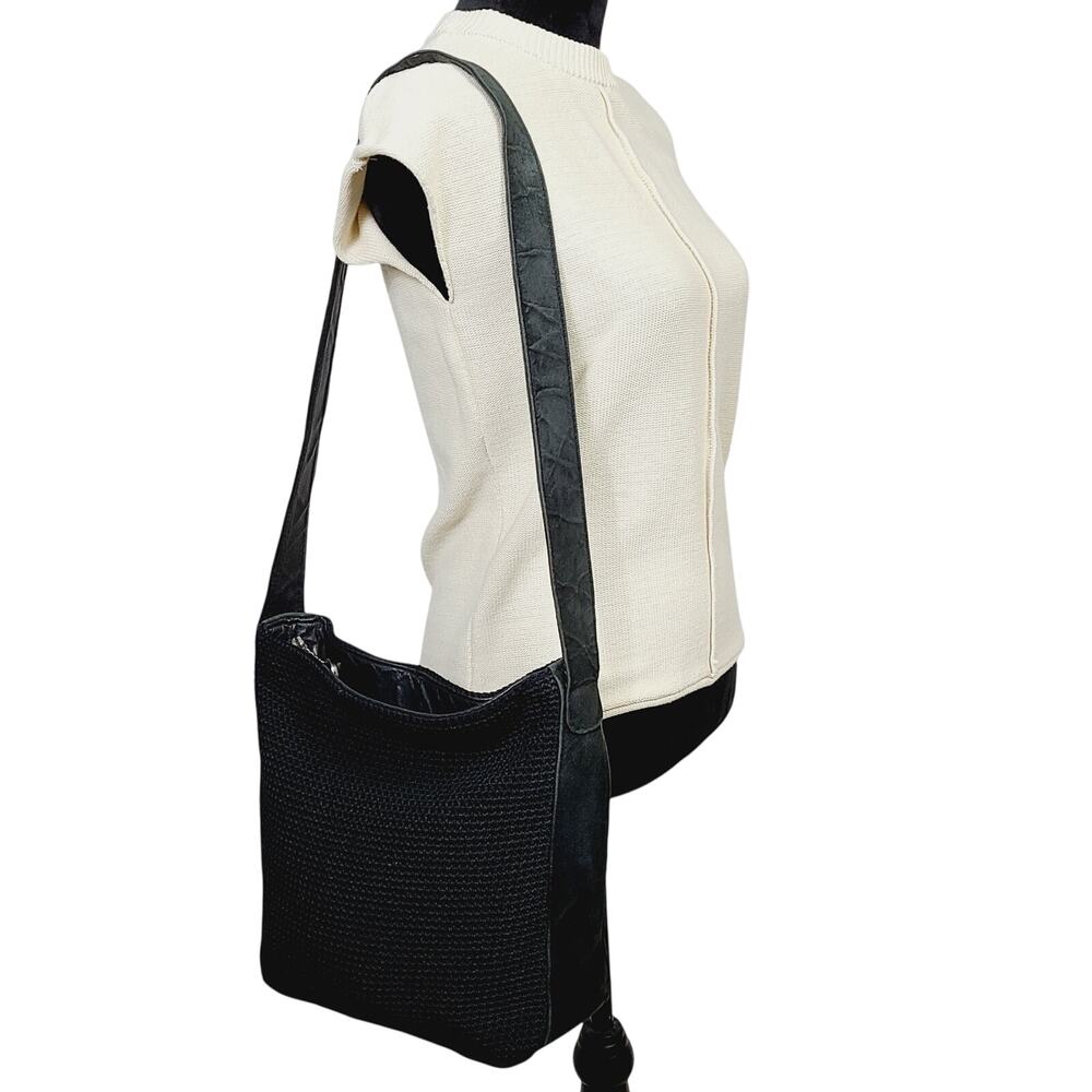 The SAK Black Crochet Knit Boho Shoulder Handbag Hippie PRE-OWNED - Picture 3 of 10